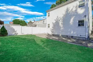 206 Hunnewell Ave, Elmont, NY 11003 - Photo 20