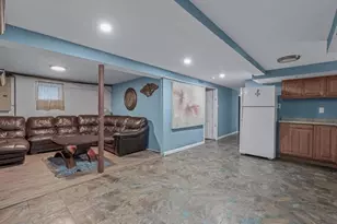 206 Hunnewell Ave, Elmont, NY 11003 - Photo 14