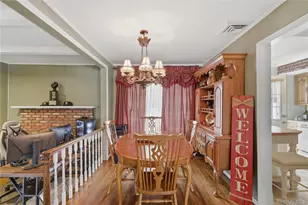 9 Lyons Ave, Farmingdale, NY 11735 - Photo 12