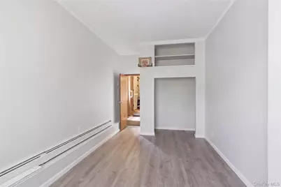 9 Lyons Avenue, Farmingdale, NY 11735 - Photo 18