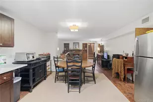 9 Lyons Ave, Farmingdale, NY 11735 - Photo 20