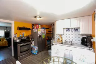 654 Broadway, Esopus, NY 12429 - Photo 6