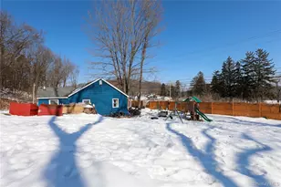 654 Broadway, Esopus, NY 12429 - Photo 18