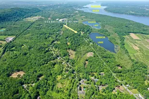 654 Broadway, Esopus, NY 12429 - Photo 2