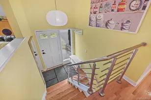 6 Jason Ln, Mamaroneck, NY 10543 - Photo 2