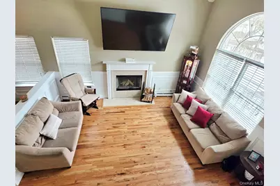 131 Forrest Avenue, Shirley, NY 11967 - Photo 10