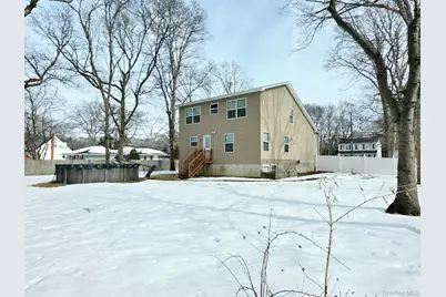 131 Forrest Avenue, Shirley, NY 11967 - Photo 4