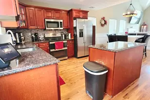 131 Forrest Ave, Shirley, NY 11967 - Photo 14