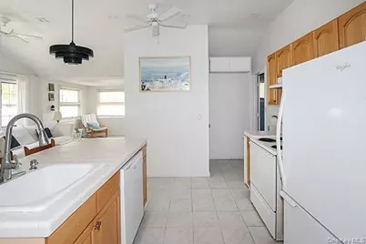 14 Lincoln Road, Hampton Bays, NY 11946 - Photo 14