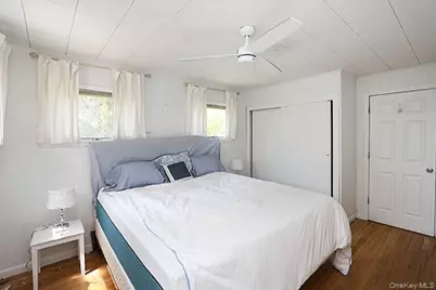 14 Lincoln Road, Hampton Bays, NY 11946 - Photo 24