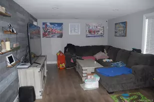 137 Carleton Dr E, Shirley, NY 11967 - Photo 4