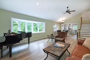 46 Reynal Rd, White Plains, NY 10605 - Photo 8