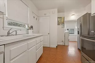 163 Elm St, Roslyn Heights, NY 11577 - Photo 12