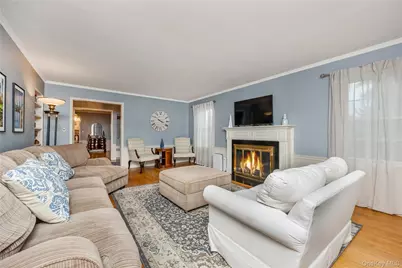 28 Lincoln Avenue, Massapequa, NY 11758 - Photo 10