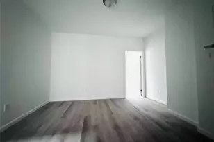 16-88 Gates Ave, Ridgewood, NY 11385 - Photo 4