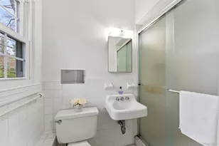 10 Cherry Ln, Scarsdale, NY 10583 - Photo 28