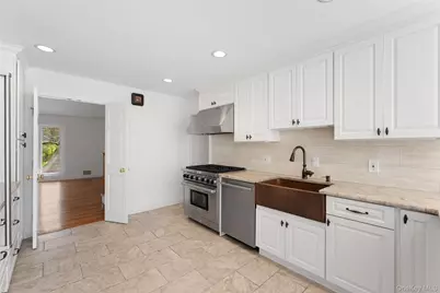 10 Cherry Lane, Scarsdale, NY 10583 - Photo 14