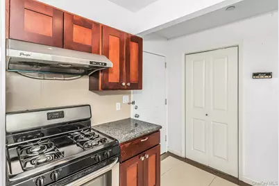 37-20 Prince Street #10D, Flushing, NY 11354 - Photo 6