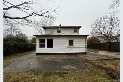 1181 Ocean Avenue, Bay Shore, NY 11706 - Photo 16