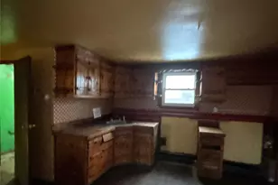 1181 Ocean Ave, Bay Shore, NY 11706 - Photo 14