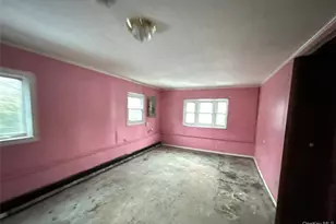 1181 Ocean Ave, Bay Shore, NY 11706 - Photo 10