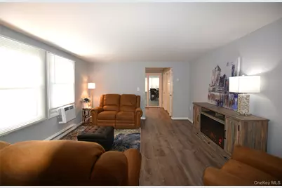 65A Village Circle S, Manorville, NY 11949 - Photo 4