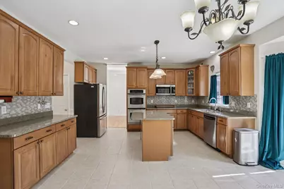 3015 Molly Pitcher Drive, New Windsor, NY 12553 - Photo 12