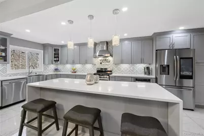 1061 Fordham Lane, Woodmere, NY 11598 - Photo 12