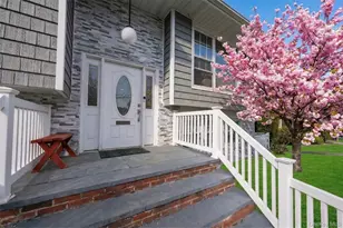 1061 Fordham Ln, Woodmere, NY 11598 - Photo 2