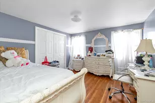 112 Ann St, Valley Stream, NY 11580 - Photo 16