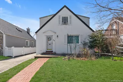 112 Ann Street, Valley Stream, NY 11580 - Photo 1