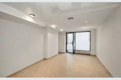 141-02 Jewel Avenue, Kew Gardens, NY 11367 - Photo 16