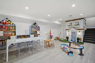 27 Murray Hill Rd, Scarsdale, NY 10583 - Photo 18