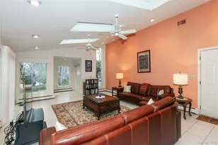 1 The Brae, Woodbury, NY 11797 - Photo 16