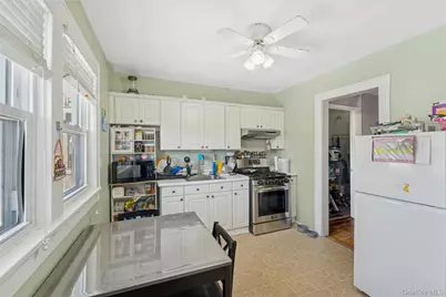 22 Brokaw Avenue, Floral Park, NY 11001 - Photo 6