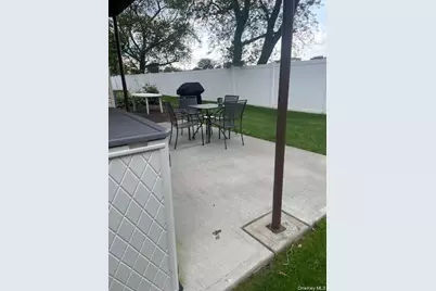 650 Newbridge Road #33, East Meadow, NY 11554 - Photo 10