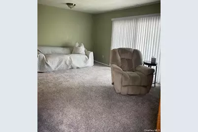 650 Newbridge Road #33, East Meadow, NY 11554 - Photo 4