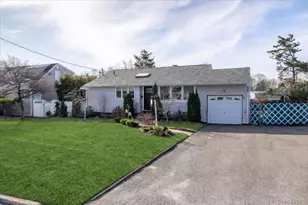 26 Eugene Dr, Kings Park, NY 11754 - Photo 2