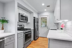 26 Eugene Dr, Kings Park, NY 11754 - Photo 10