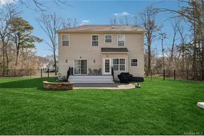 4 Clinton Avenue, Bellport, NY 11713 - Photo 32