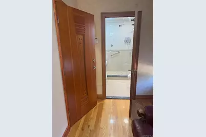 138-54 Hoover Avenue #3R, Briarwood, NY 11425 - Photo 18