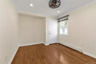 115 Broadmoor Ln, Westbury, NY 11590 - Photo 10