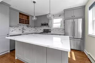115 Broadmoor Ln, Westbury, NY 11590 - Photo 6