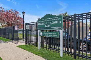 115 Broadmoor Ln, Westbury, NY 11590 - Photo 22