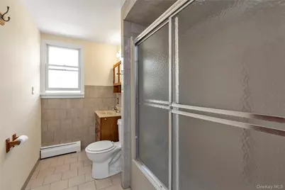 115 Broadmoor Lane, Westbury, NY 11590 - Photo 16