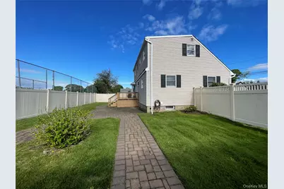 33 Maple Avenue, Kings Park, NY 11754 - Photo 36