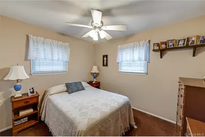 33 Maple Avenue, Kings Park, NY 11754 - Photo 20