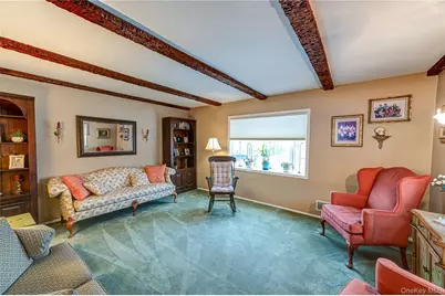 33 Maple Avenue, Kings Park, NY 11754 - Photo 4