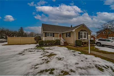 33 Maple Avenue, Kings Park, NY 11754 - Photo 36