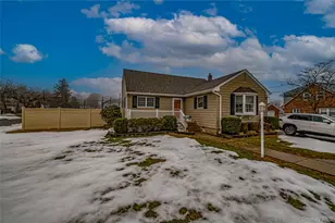 33 Maple Ave, Kings Park, NY 11754 - Photo 36